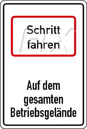 Schritt fahren - Betriebsgelände